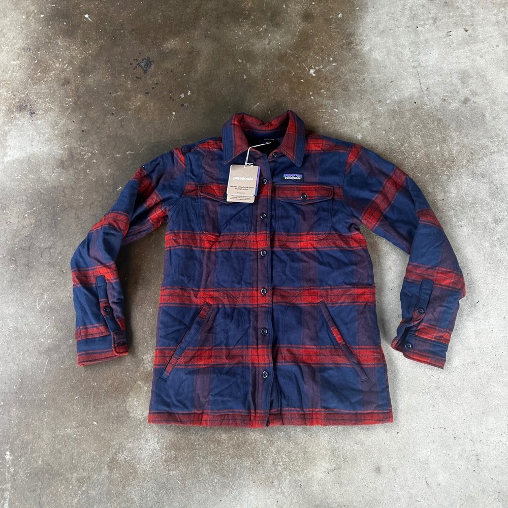 Patagonia Insulated Fjord Flannel Jacket Womens XS Navy Red Plaid Quilted NWT